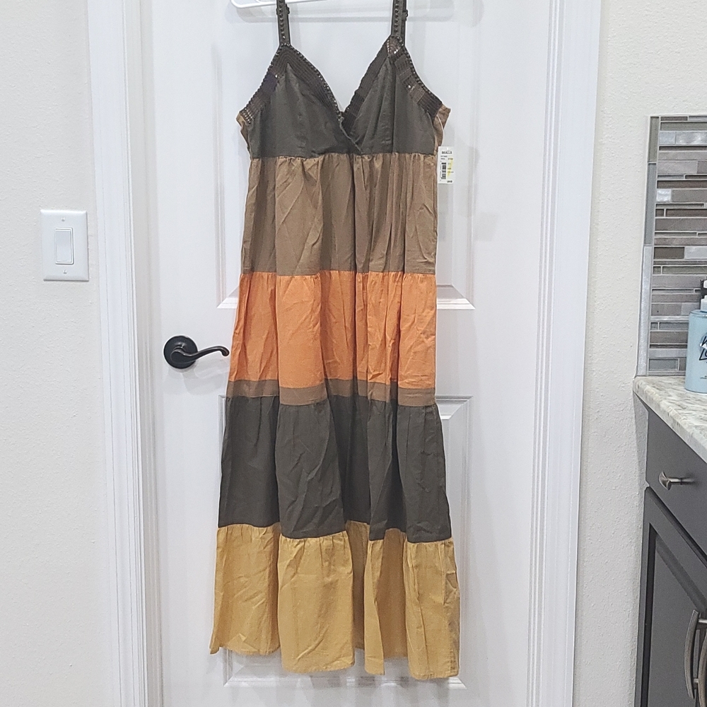 NWT Color blocking Spaghetti Strap Maxi